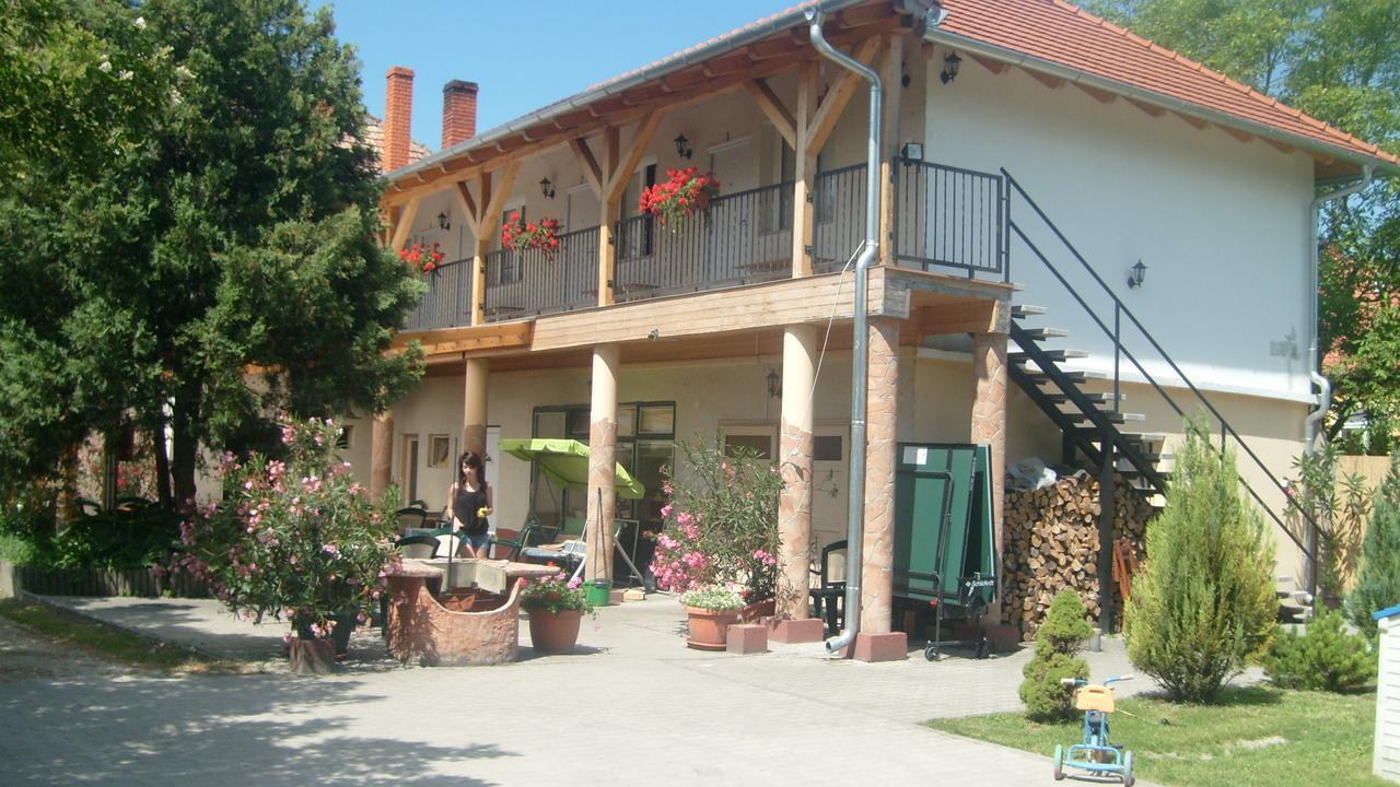 Pápa菩提花旅馆住宿加早餐旅馆 外观 照片